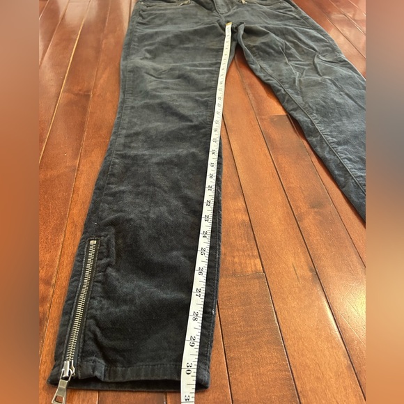 LOFT Women’s Washed Black Velvet Skinny Jeans with Zipper Accents Size 6 - Picture 6 of 9